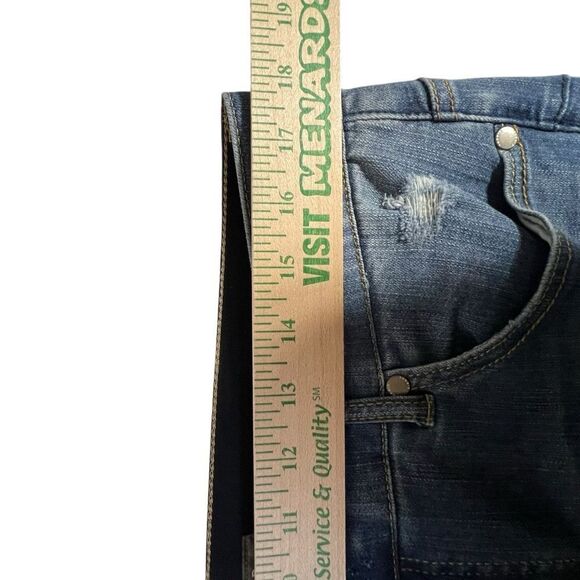 Torrid 16r Plus Size Bombshell Skinny Premium Stretch High-Rise Destructed Jean - Picture 15 of 16